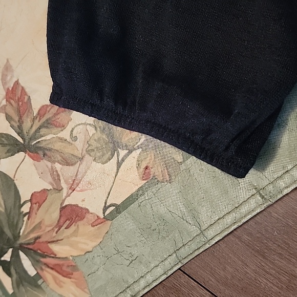 Open Back Top - Picture 3 of 7